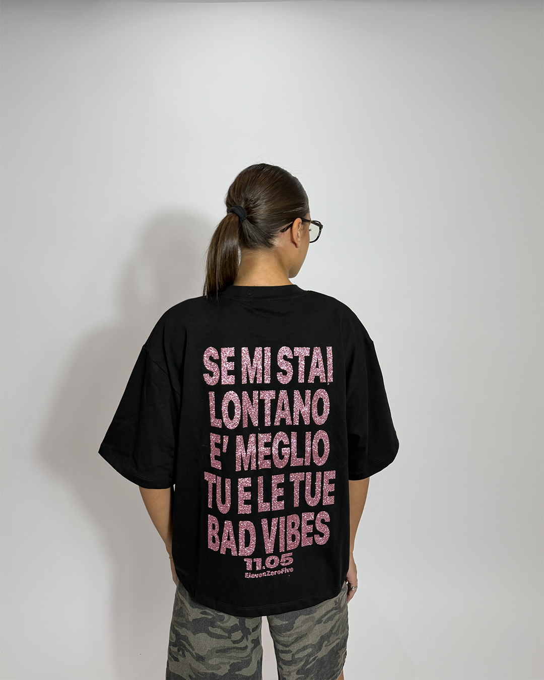 "NO BAD VIBES" T-Shirt | GLITTER EDITION