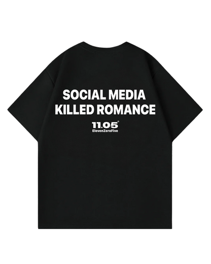 'Social media killed romance' Oversized T-Shirt
