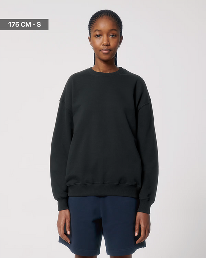 "Everything i love is illegal expensive or ginger" Felpa girocollo