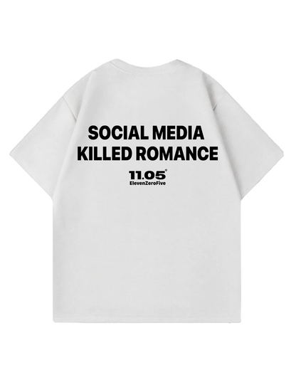 'Social media killed romance' Oversized T-Shirt